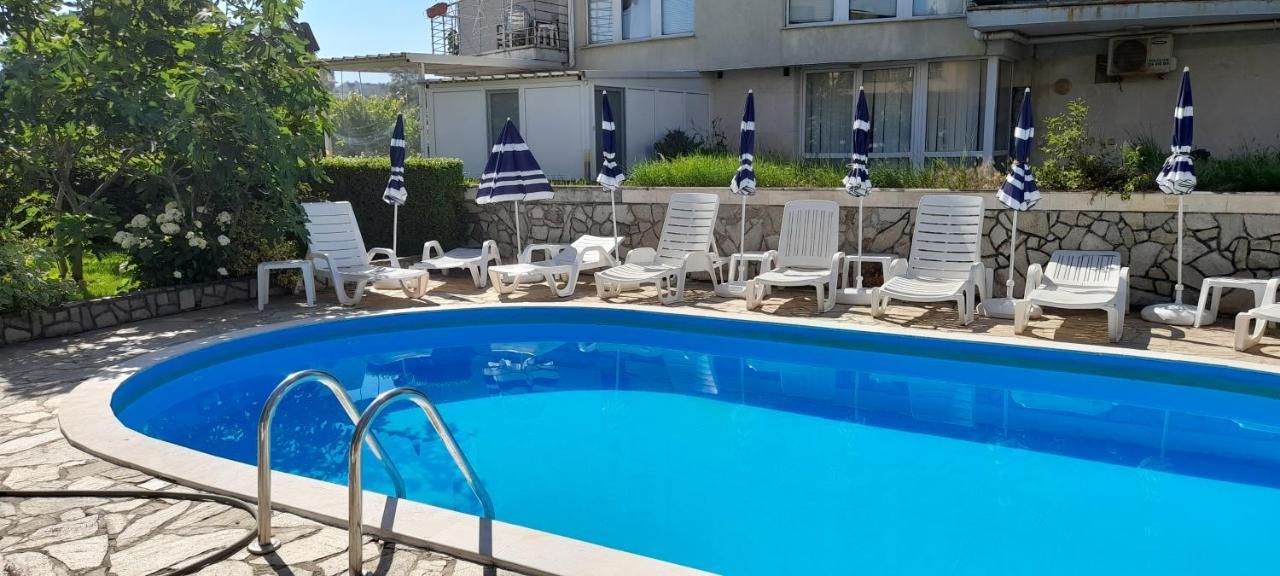 Семеен Хотел Атива - Family Hotel Ativa Lozenets Exterior photo